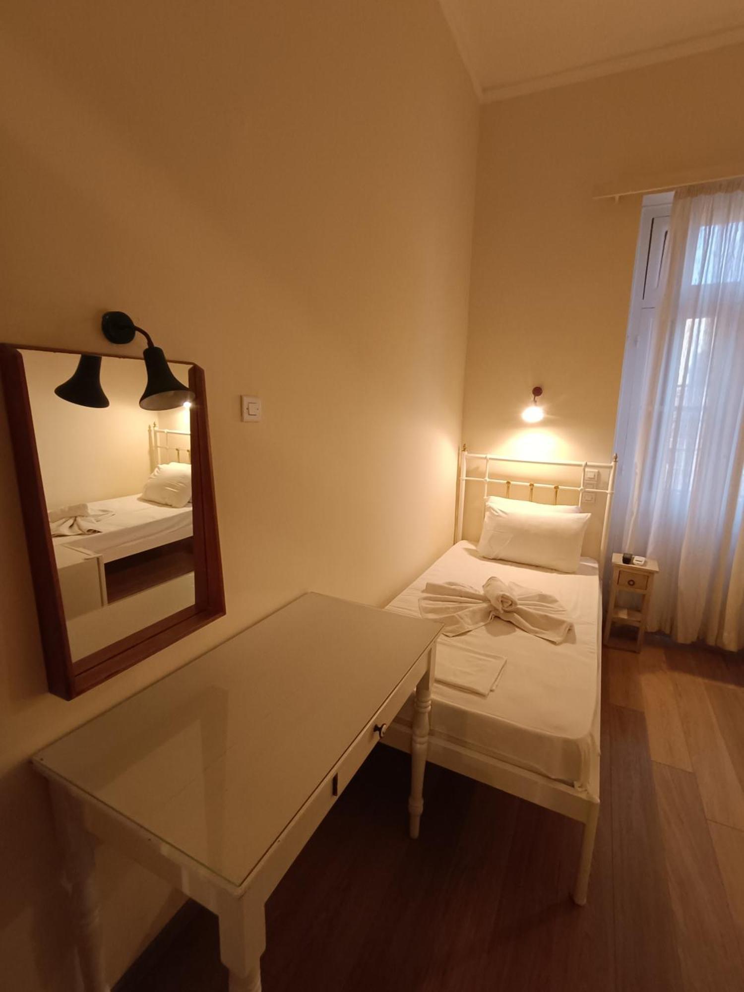 Anesis Hotel Loutra Edipsou  Exterior photo