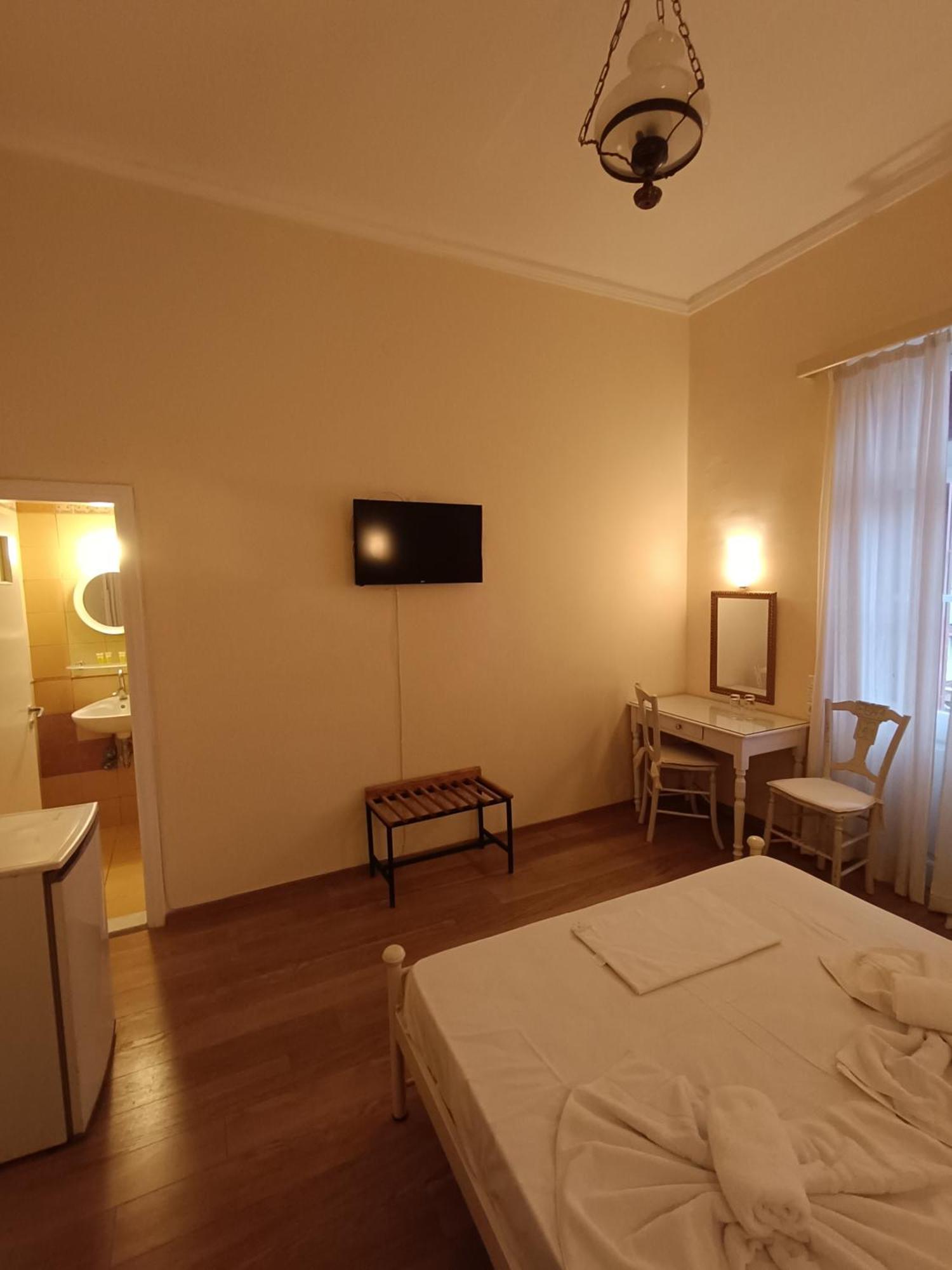 Anesis Hotel Loutra Edipsou  Exterior photo
